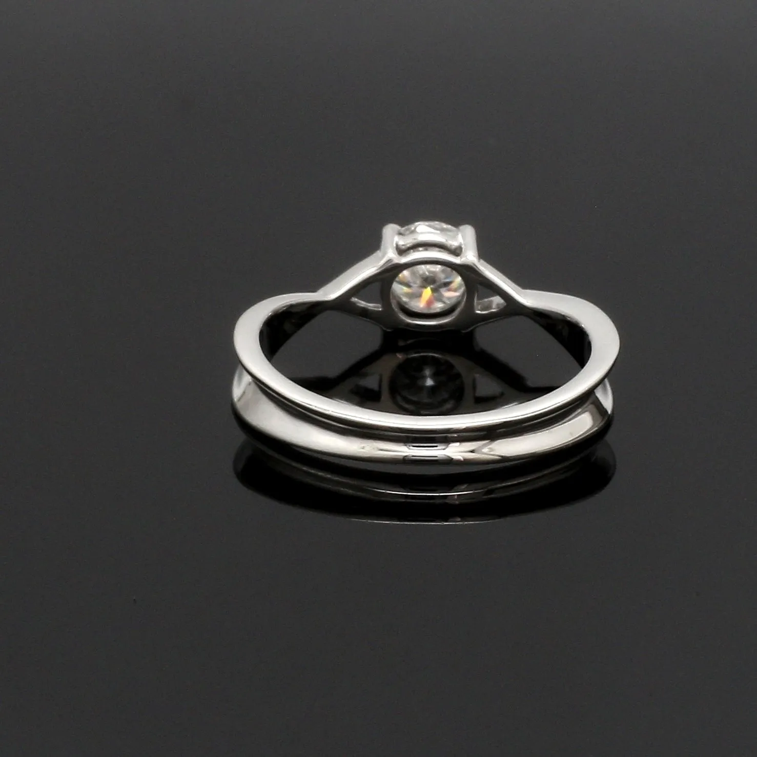 1-Carat Lab Grown Solitaire Platinum Twisted Shank Ring JL PT LG G 1351-B