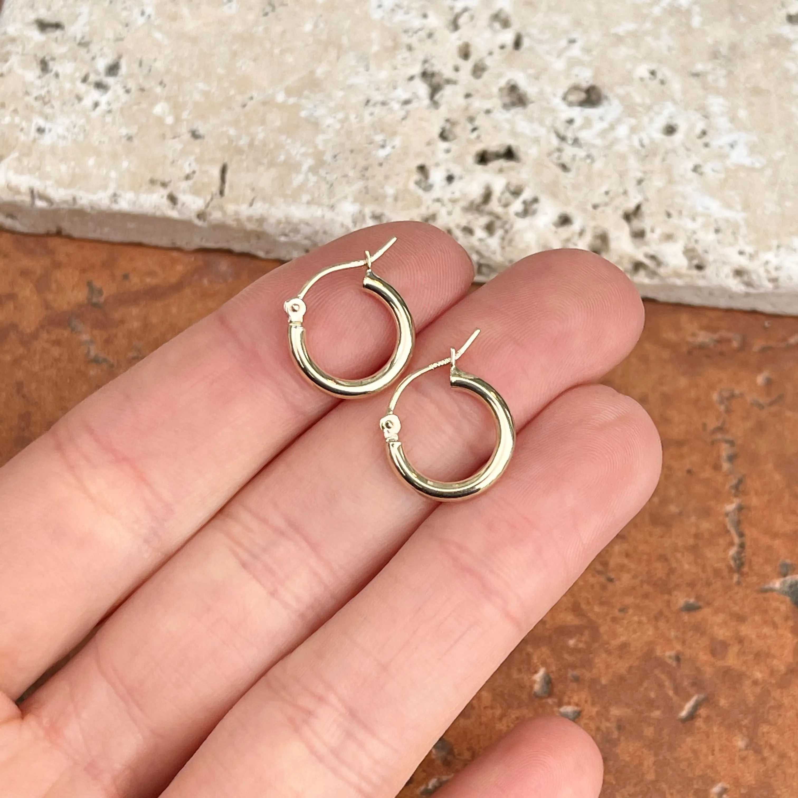 10KT Yellow Gold 2mm Tube Hoop Earrings 9mm