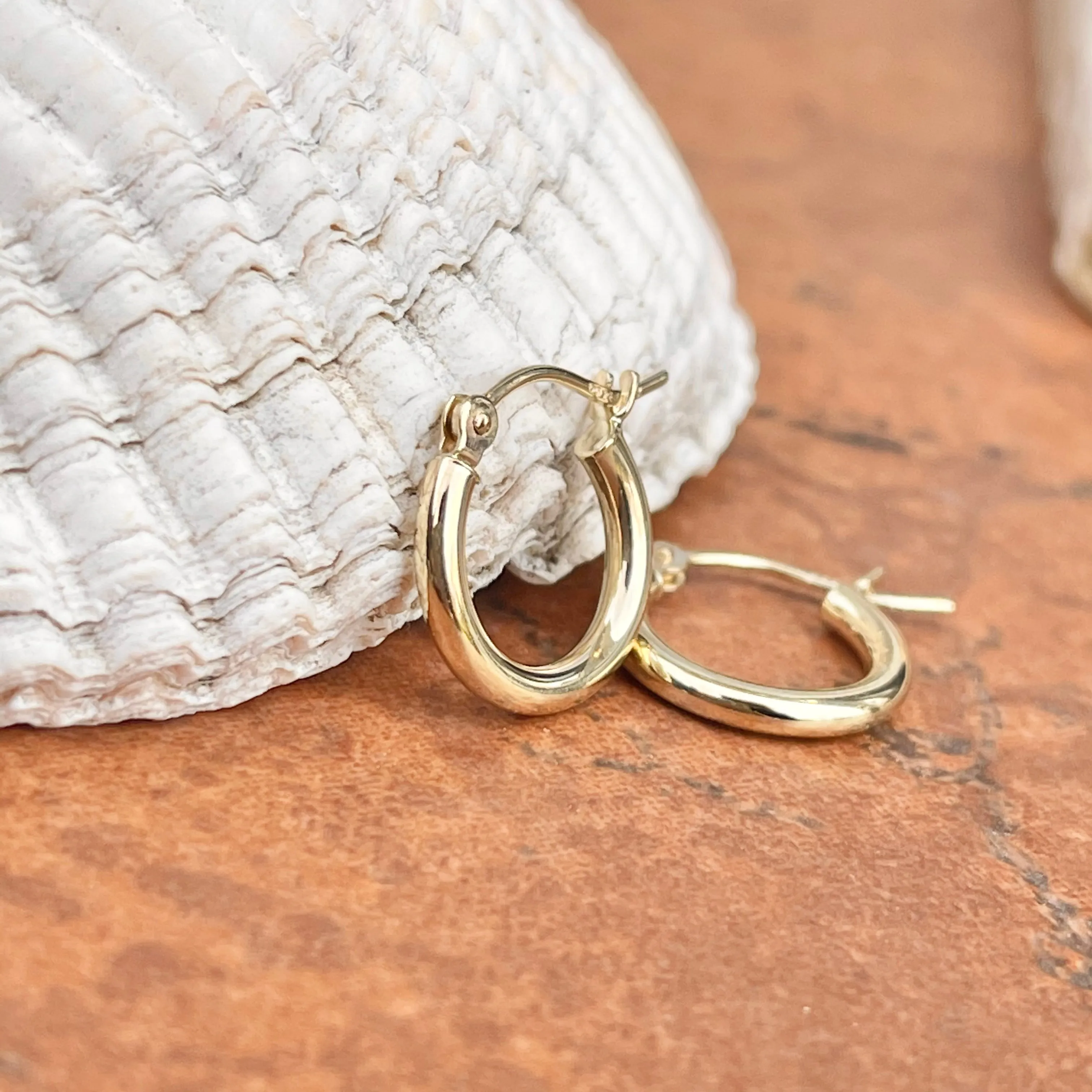 10KT Yellow Gold 2mm Tube Hoop Earrings 9mm