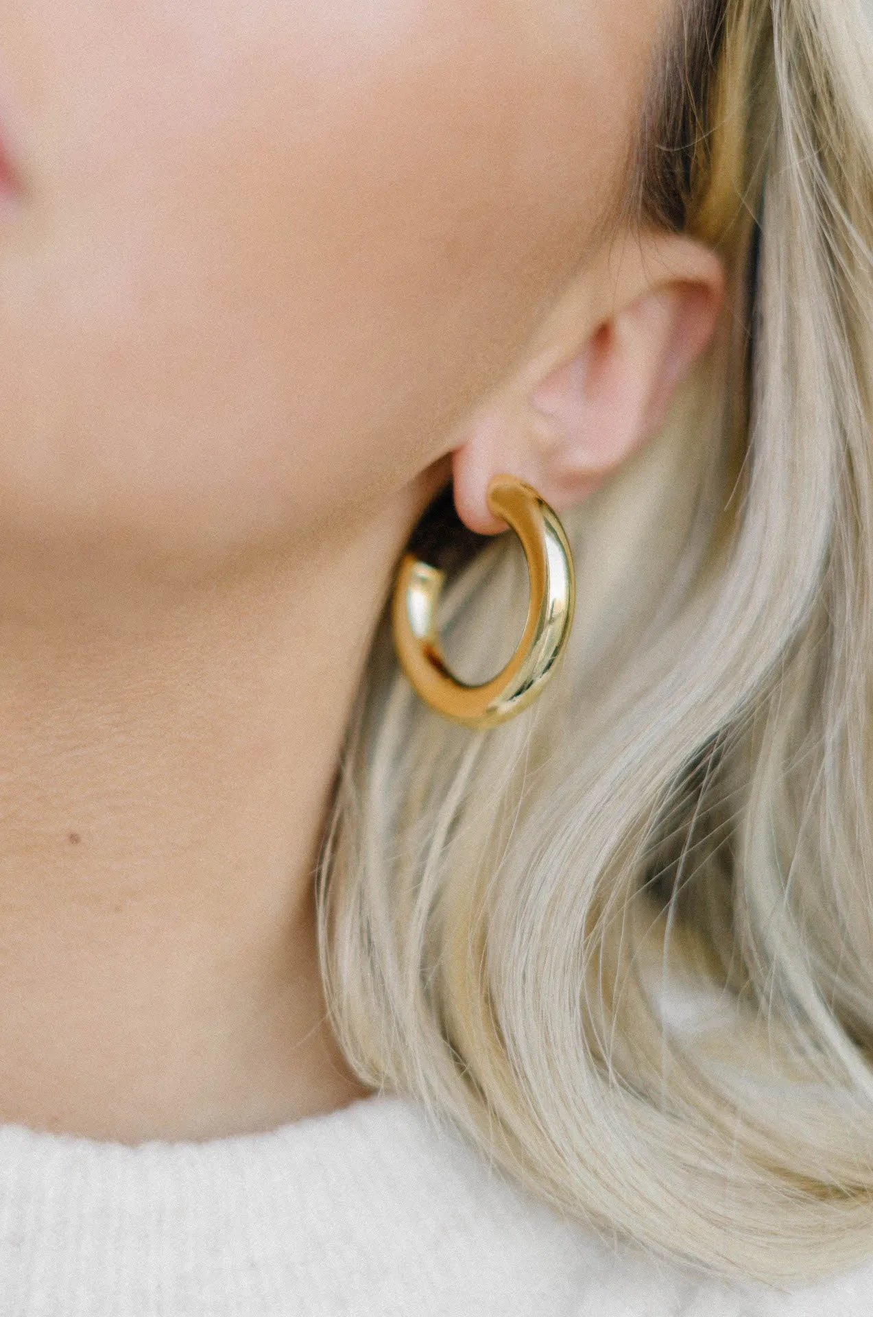 14K Gold Chunky Hollow Hoop Earrings