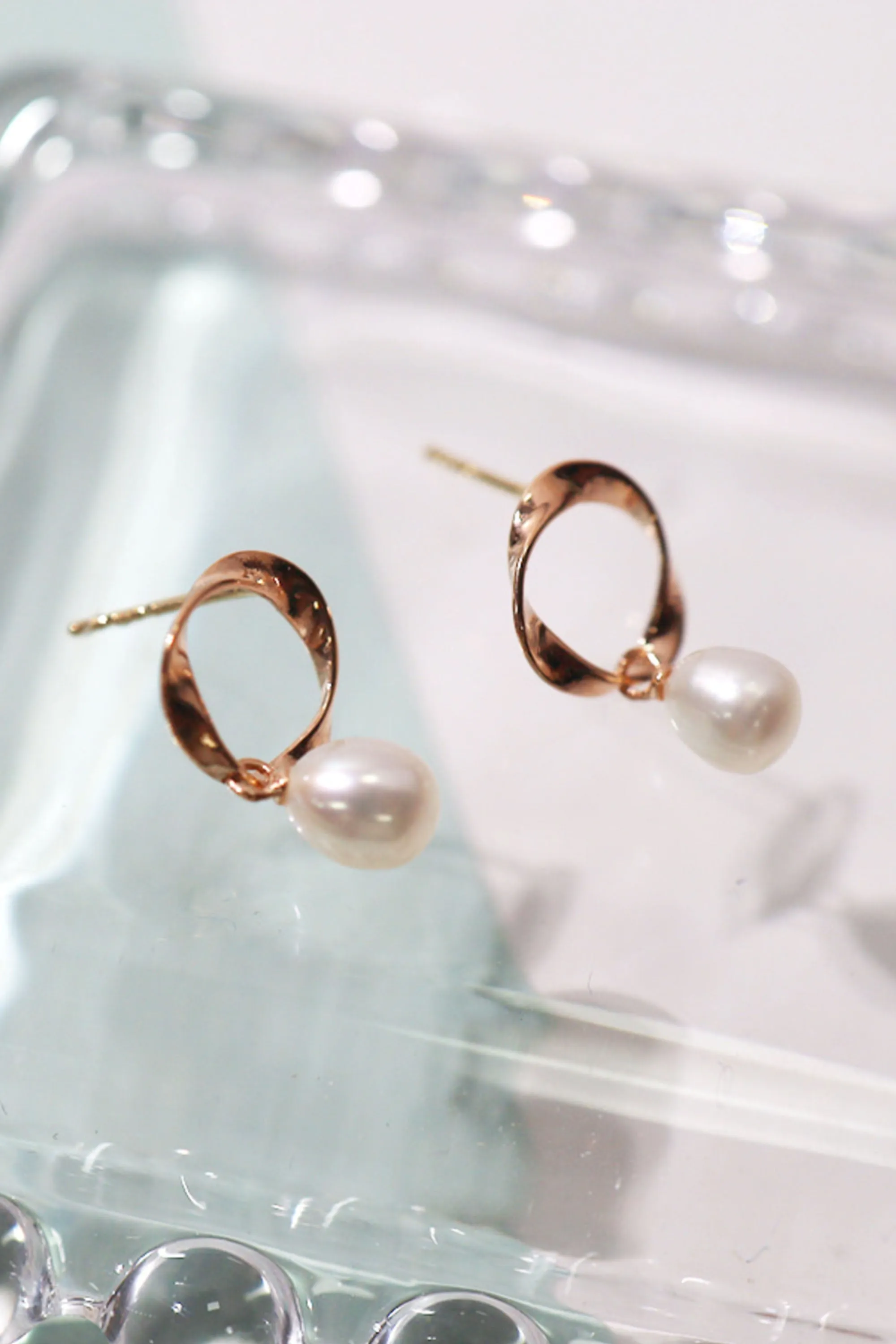 14k Solid Gold Twisted Ring Pearl Drop Earring