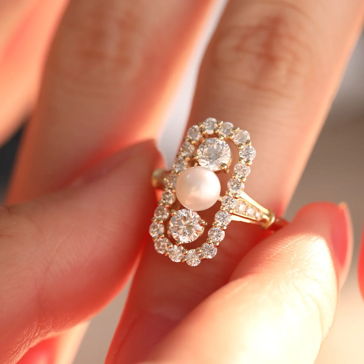 14K Yellow Gold Seawater Cultured Pearl &amp; Round Diamond Side Stone Statement Ring