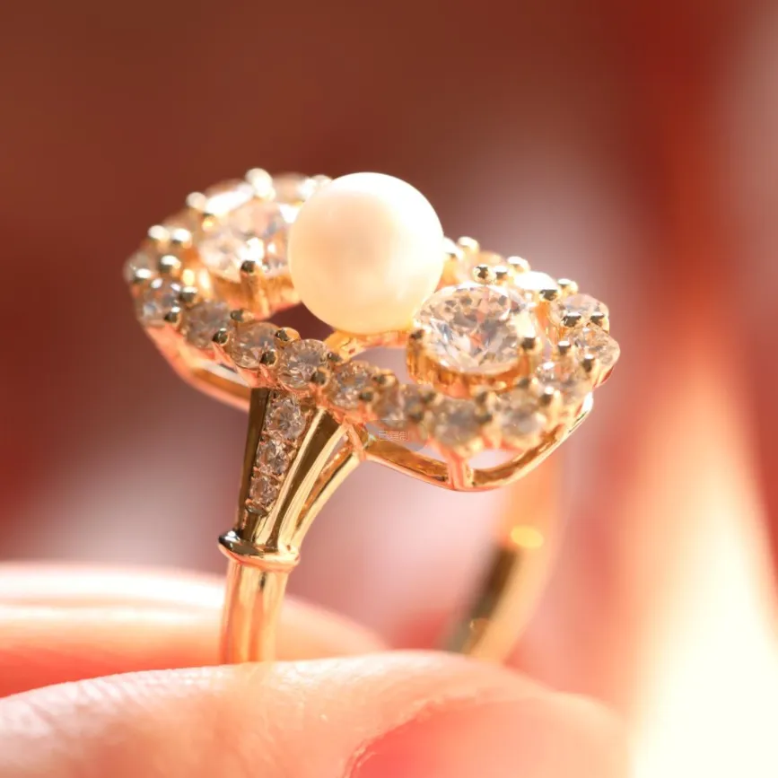 14K Yellow Gold Seawater Cultured Pearl &amp; Round Diamond Side Stone Statement Ring