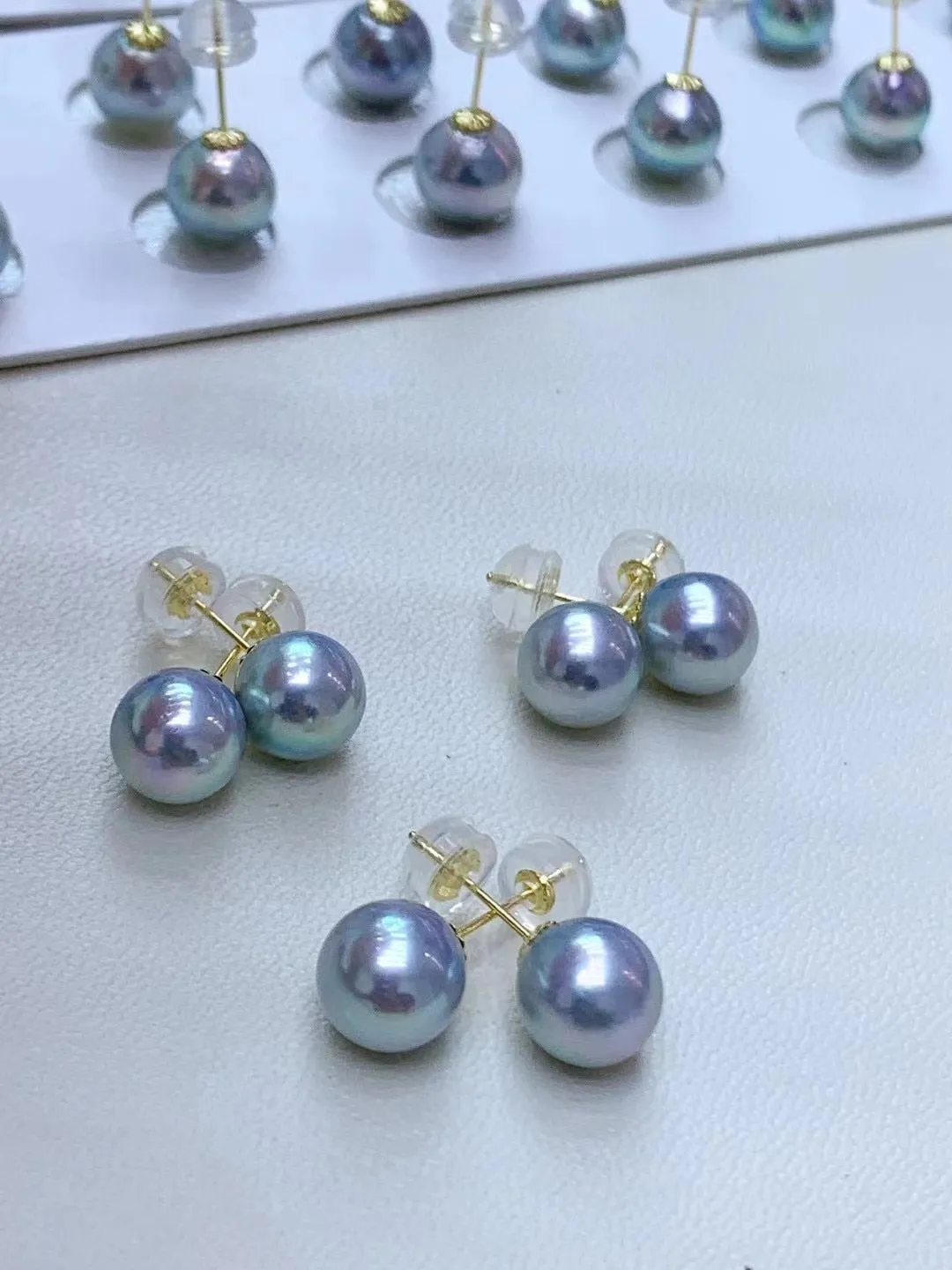 18K Gold Seawater Pearl Stud Earrings for Women