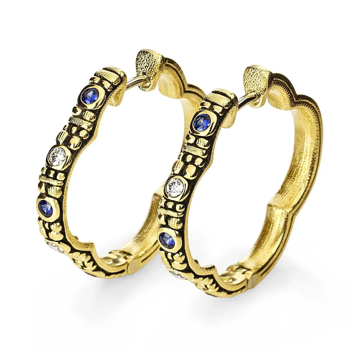 18K Quatrefoil Sapphire Diamond Huggie Earrings - E-233DS