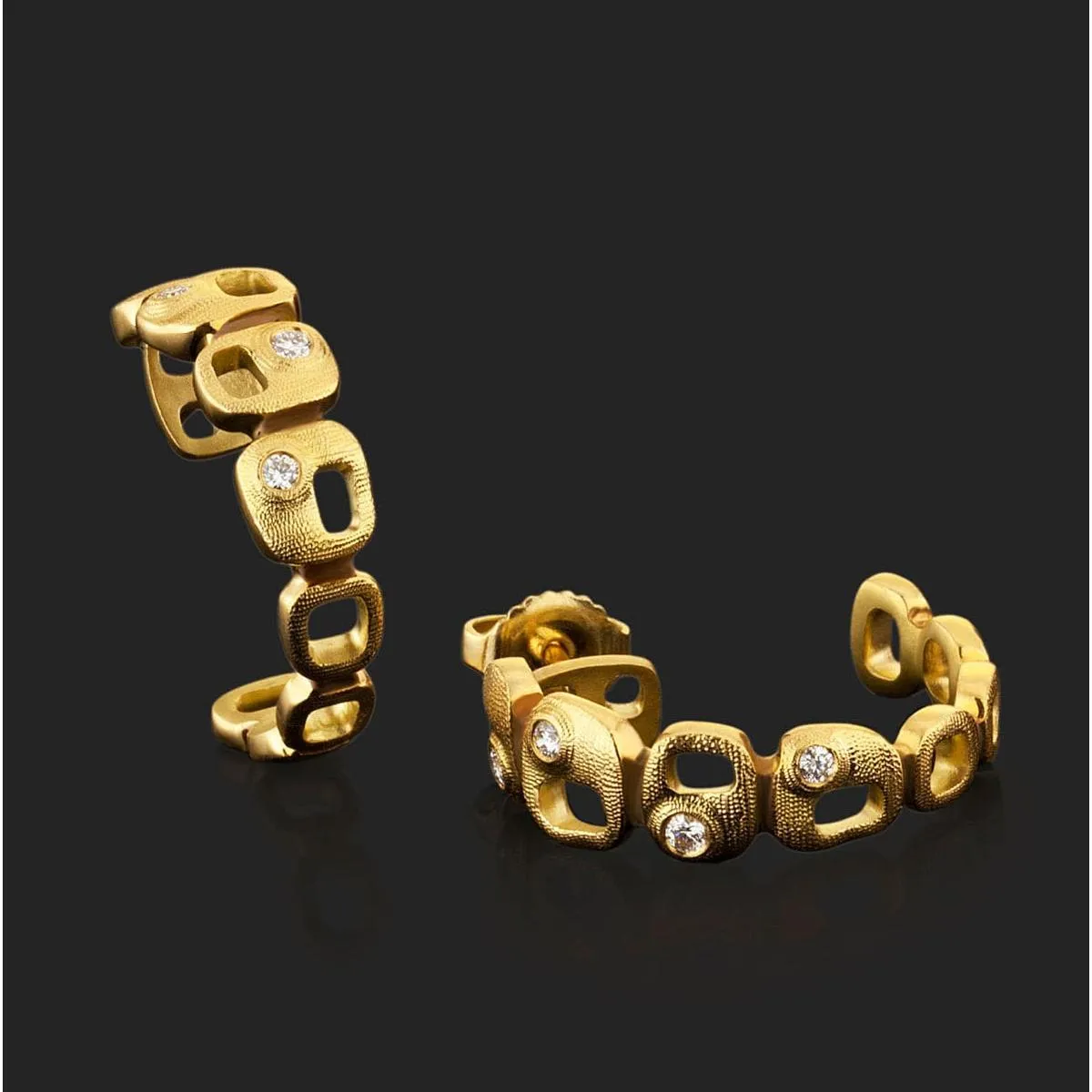 18K Totem Diamond Earrings - E-222