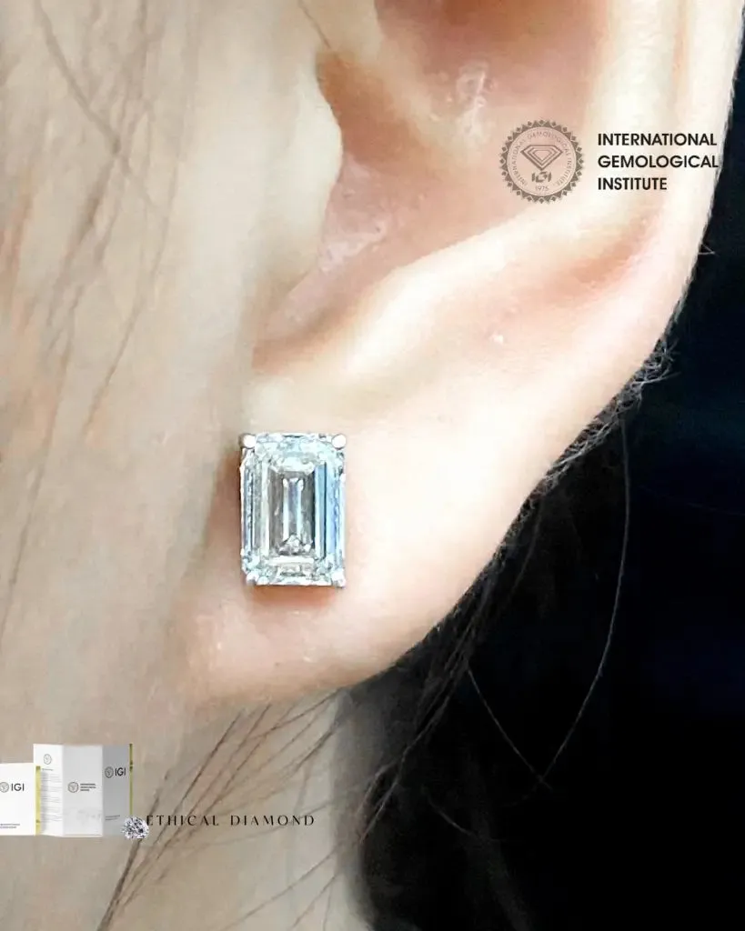 3.00cts Emerald Stud Solitaire Diamond Earrings IGI Certified
