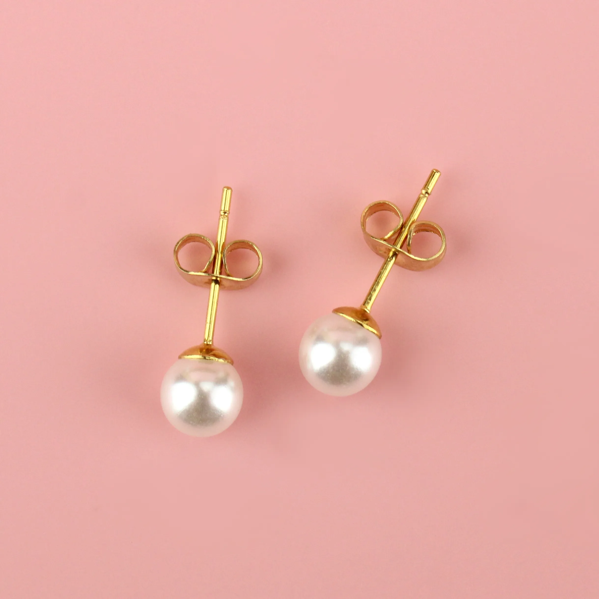 6mm Pearl Stud Earrings (Gold Plated)