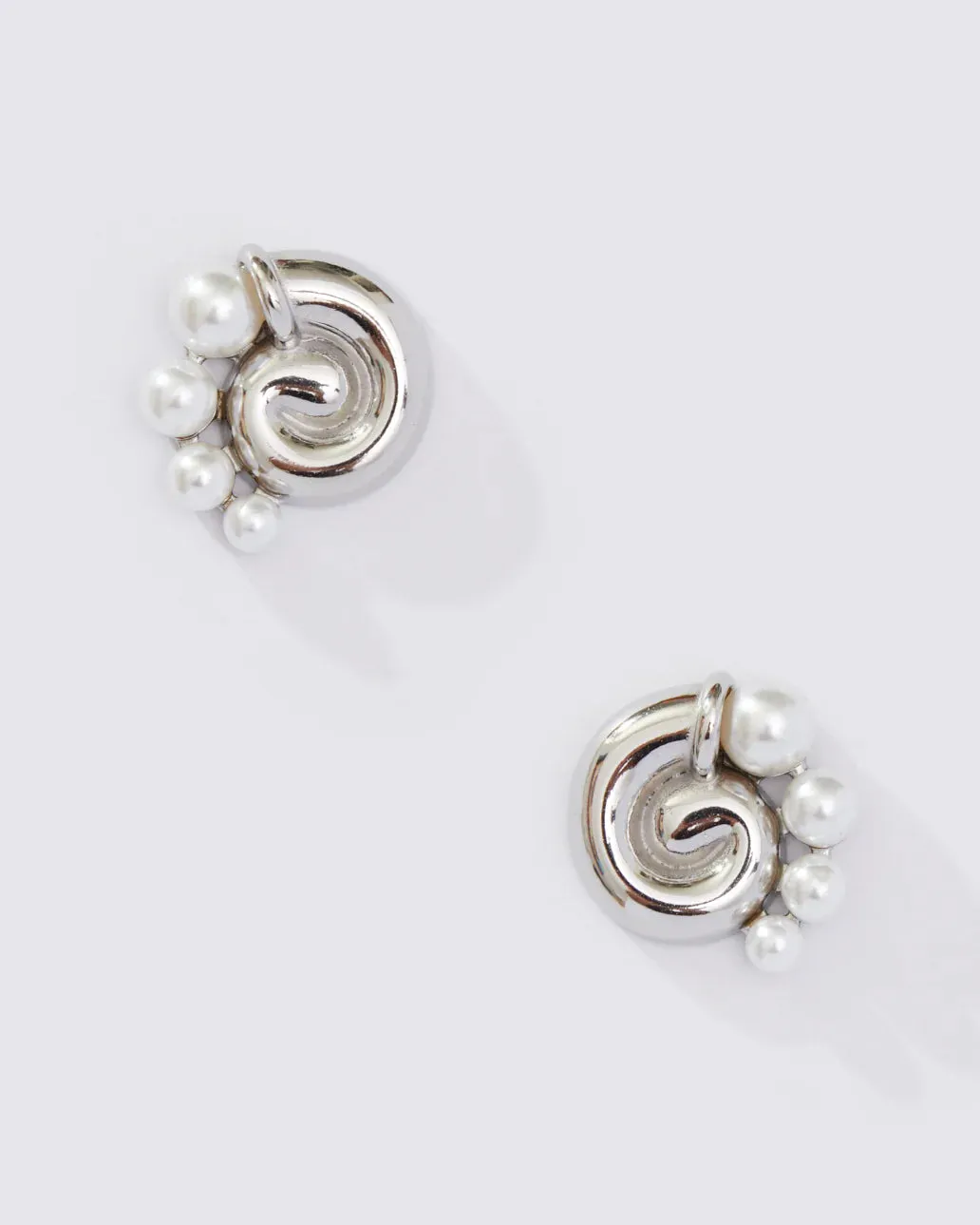 8 Other Reasons Pearl Puka Stud Earring