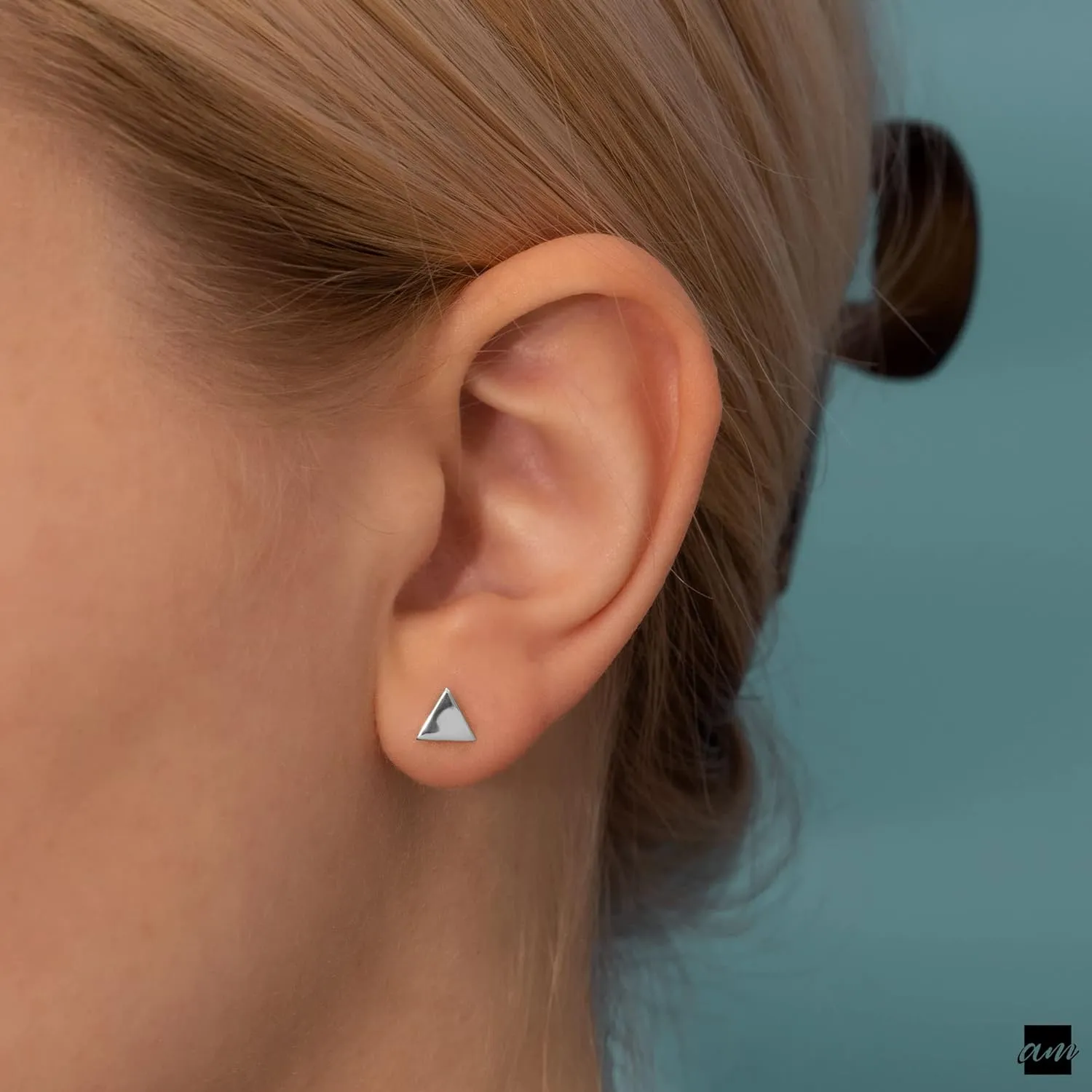 Amberta Women 925 Sterling Silver Minimalist Stud Earrings