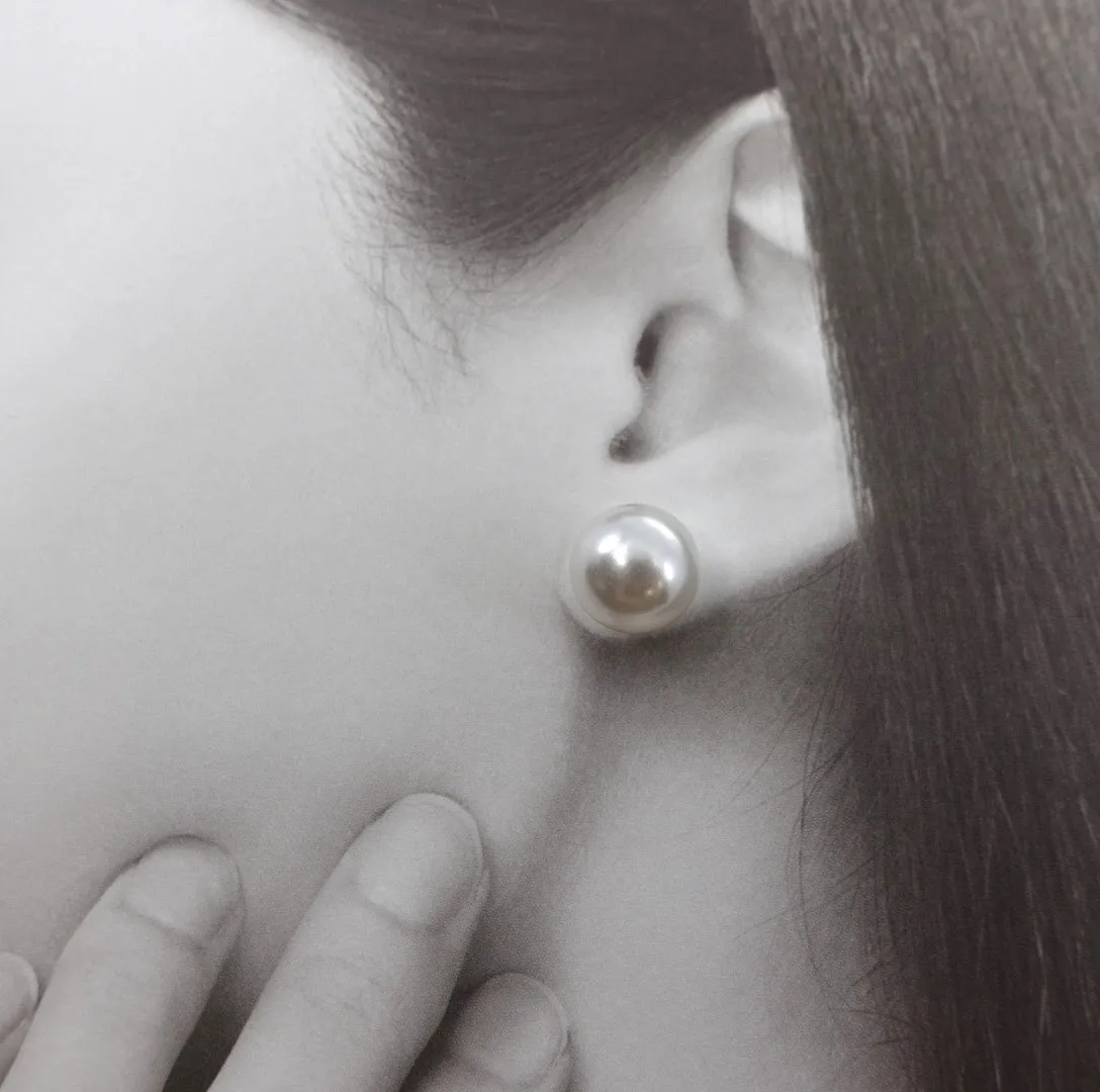 Auspicious Clouds Studs Gold