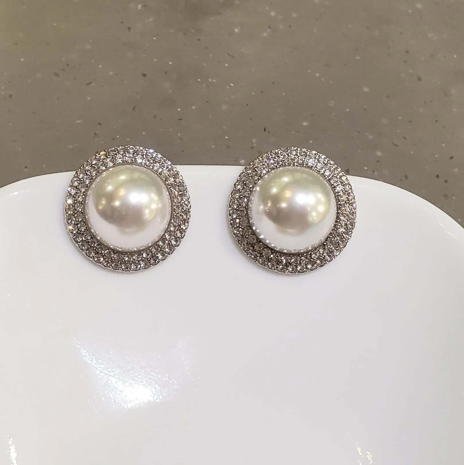 Big Pearl Studs Earrings With Sparkles | Style No. 211