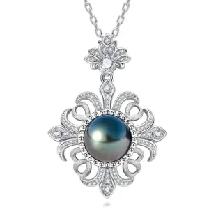 Black Tahitian Seawater Pearl Necklace with Diamond