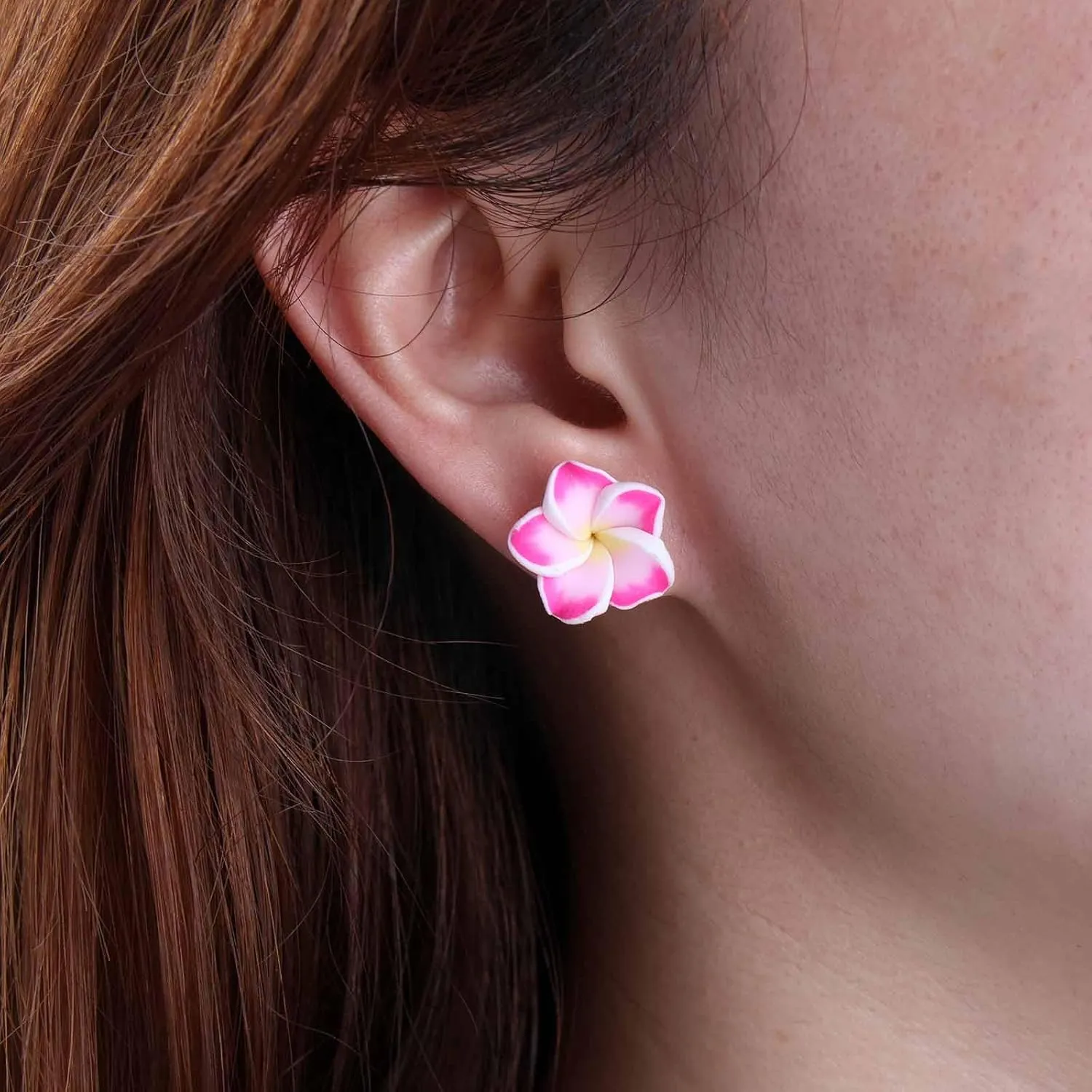 Bohemian Enamel Flower Stud Earrings Acrylic Flower Stud Earrings Small Floral Petal Earrings Minimalist Resin Flower Petal Earrings Jewelry for Women(Green)