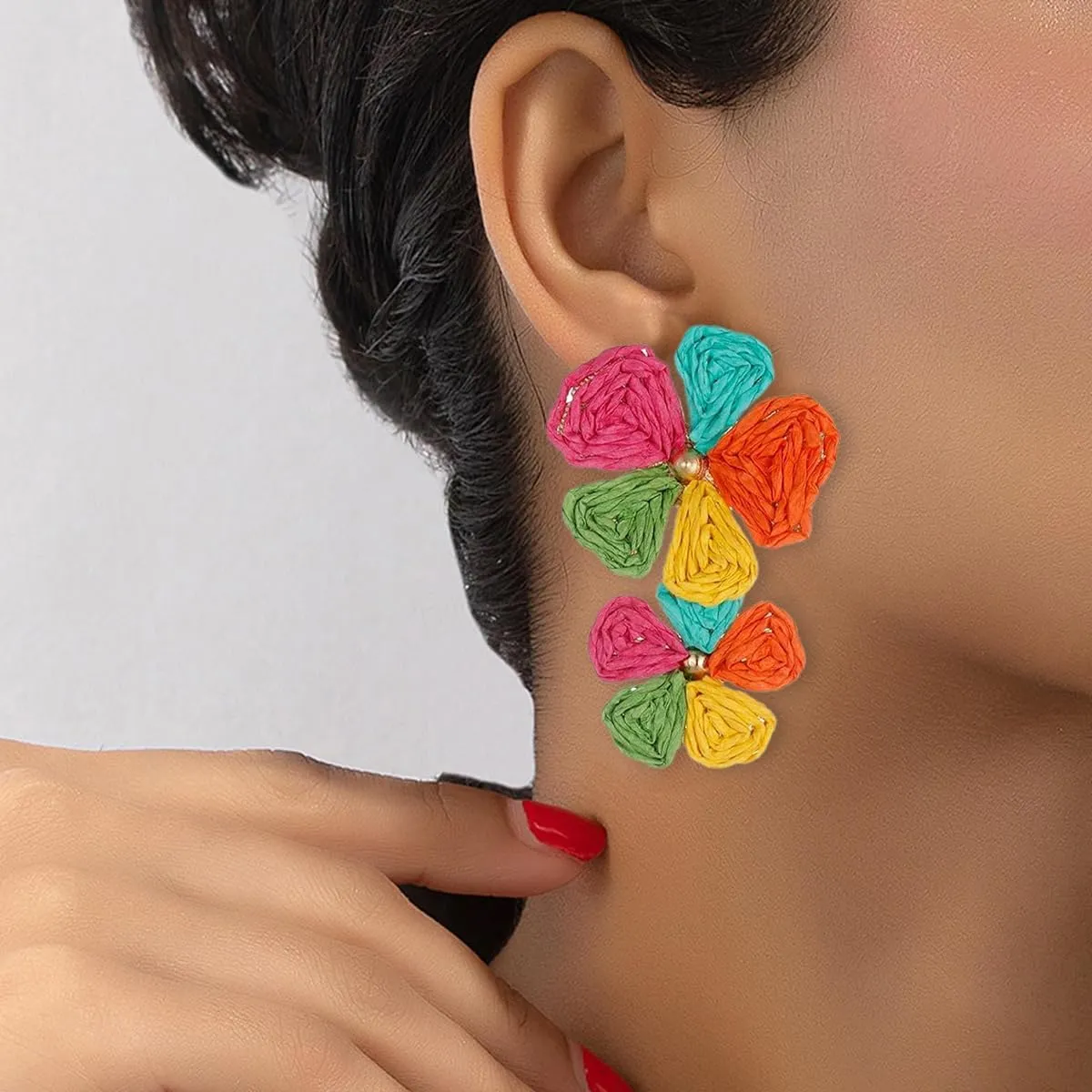 Boho Floral Raffia Earrings for Women Lightweight Flower Design Dangle Earrings Spring Summer Trendy Accessories for Outfits