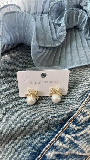 Bria pearl earrings