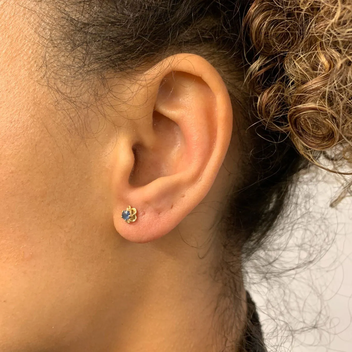Certified Sapphire Earrings - Solid 14k Gold Sapphire Studs - Dainty Flower Gold Earrings