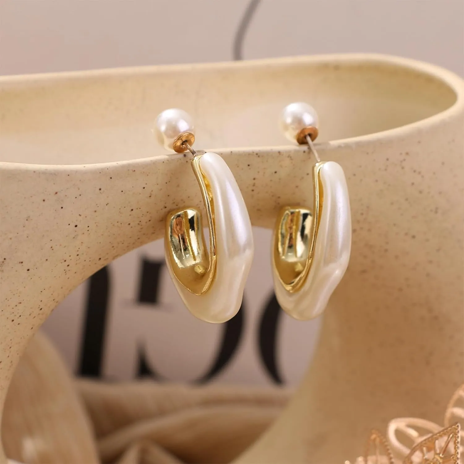 Clear Hoop Earrings for Women Lucite Earrings Transparent Resin Rectangle Earrings Irregular Ice Cube Earrings Gold Huggie Earrings Jewelry