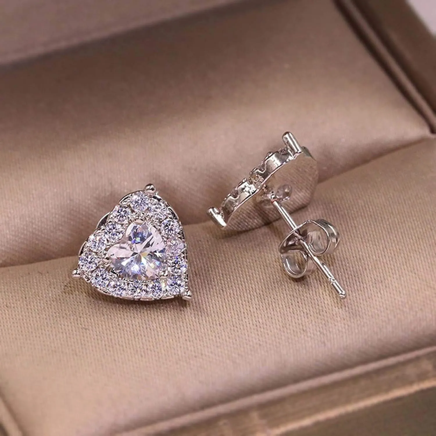 Dazzling Heart Stud Earrings for Women Dainty Cubic Zirconia Wedding Earrings Diamond Engagement Earrings (Multicolor, One Size)