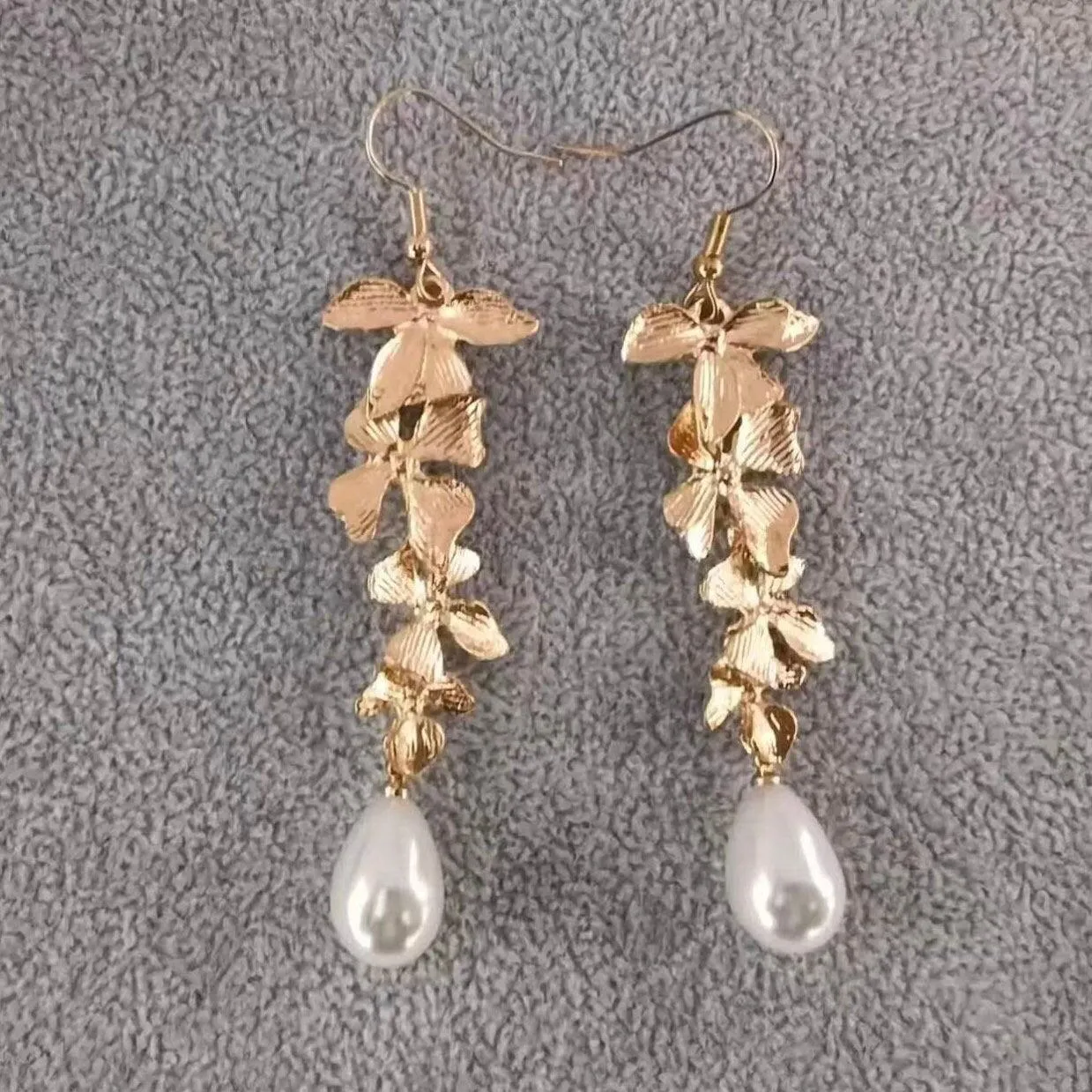 Dogwood Pearl Earrings