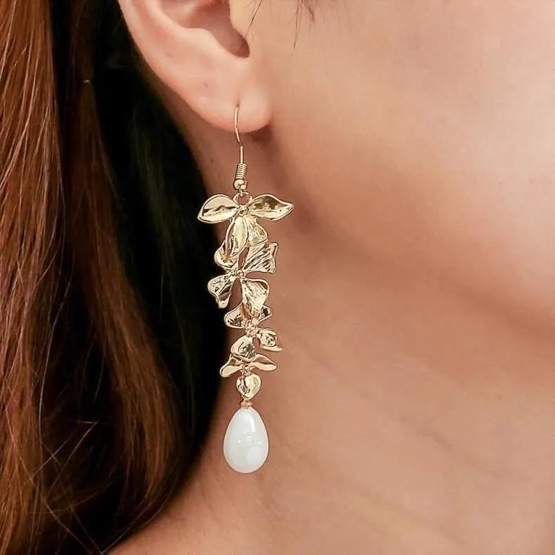 Dogwood Pearl Earrings