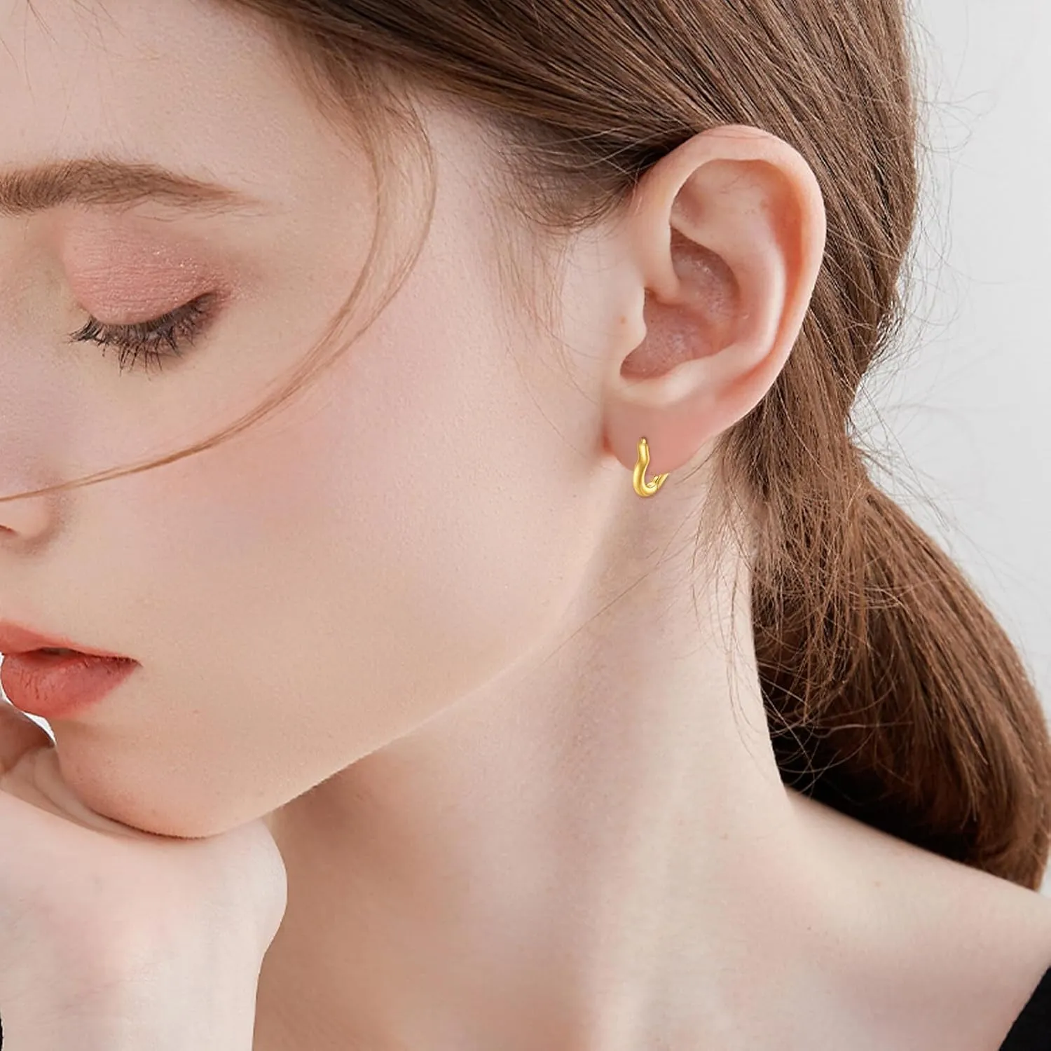 DOVRAN 14K Solid Gold Hoops Earrings Small Huggie Earrings for Women Birthday Gifts
