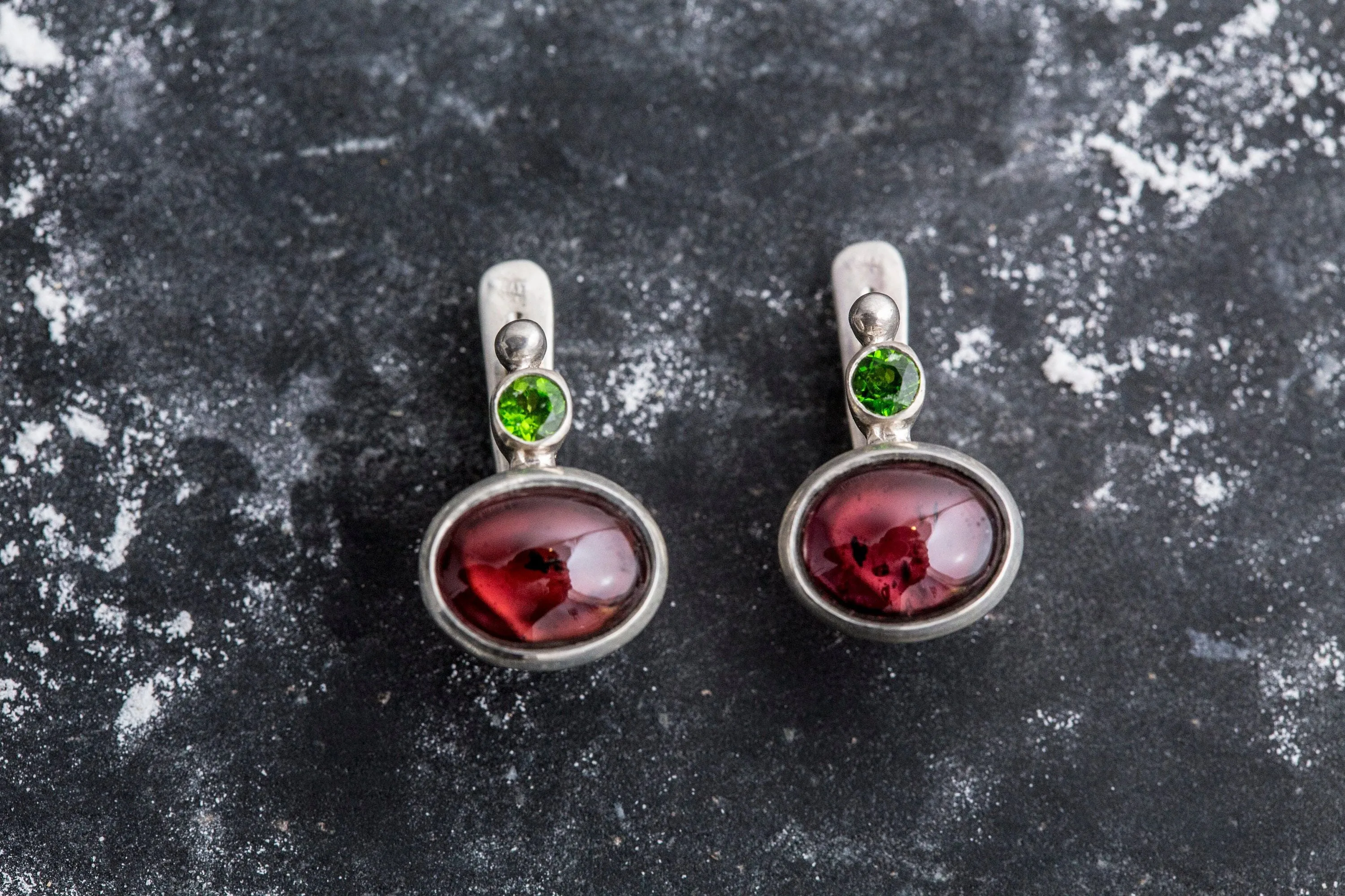 Drop Garnet Earrings - Red Oval Earrings - Vintage Drop Earrings