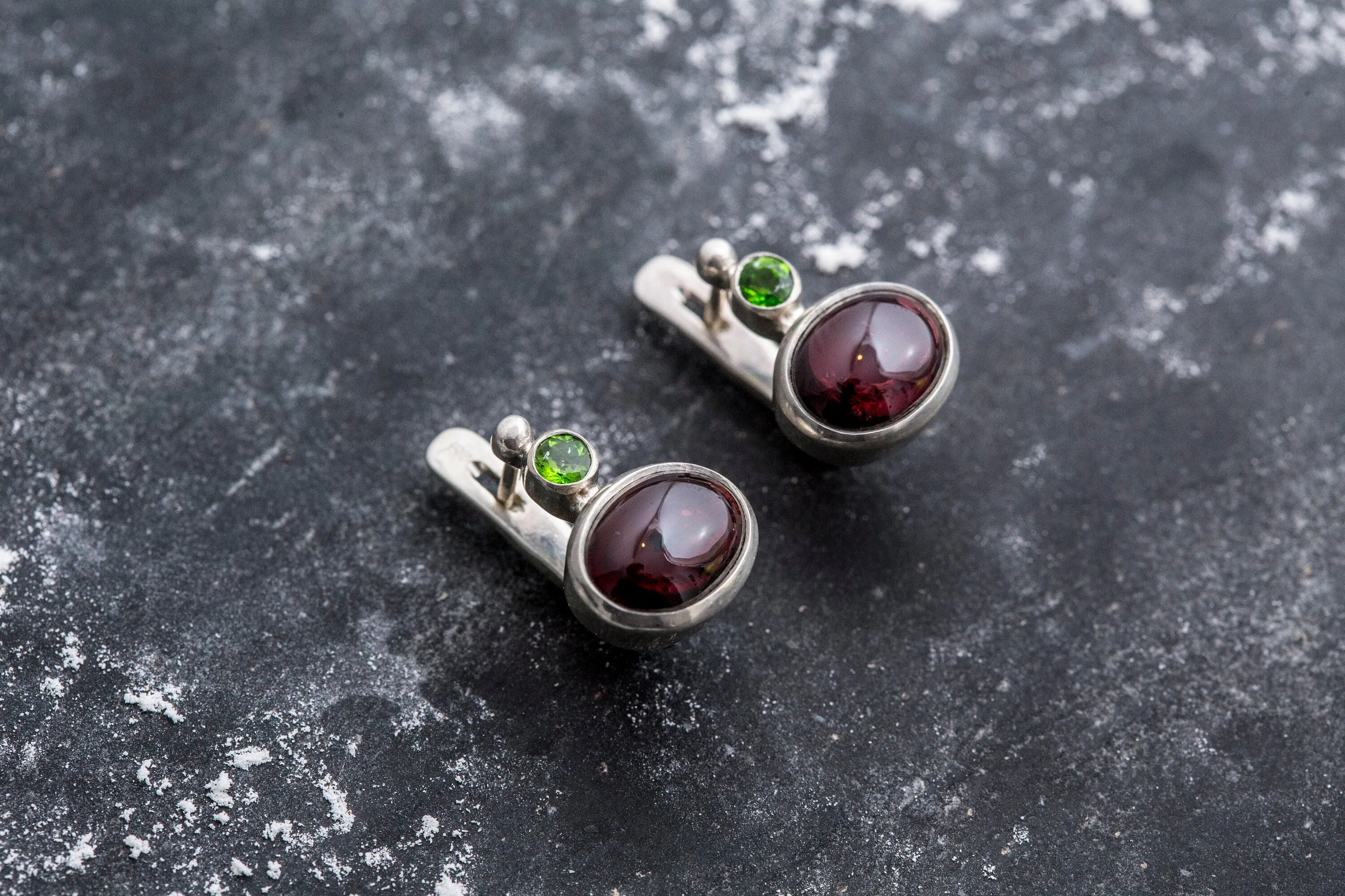 Drop Garnet Earrings - Red Oval Earrings - Vintage Drop Earrings