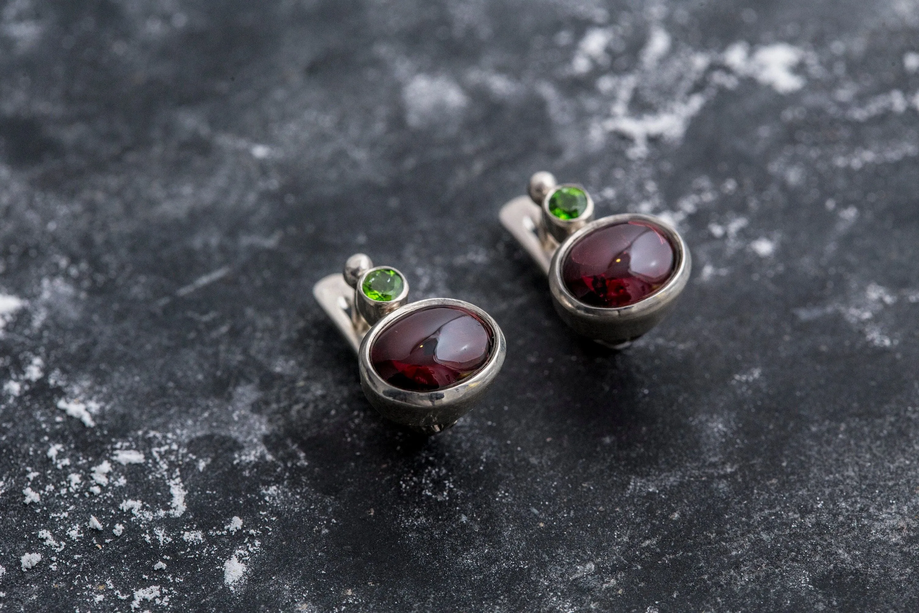 Drop Garnet Earrings - Red Oval Earrings - Vintage Drop Earrings