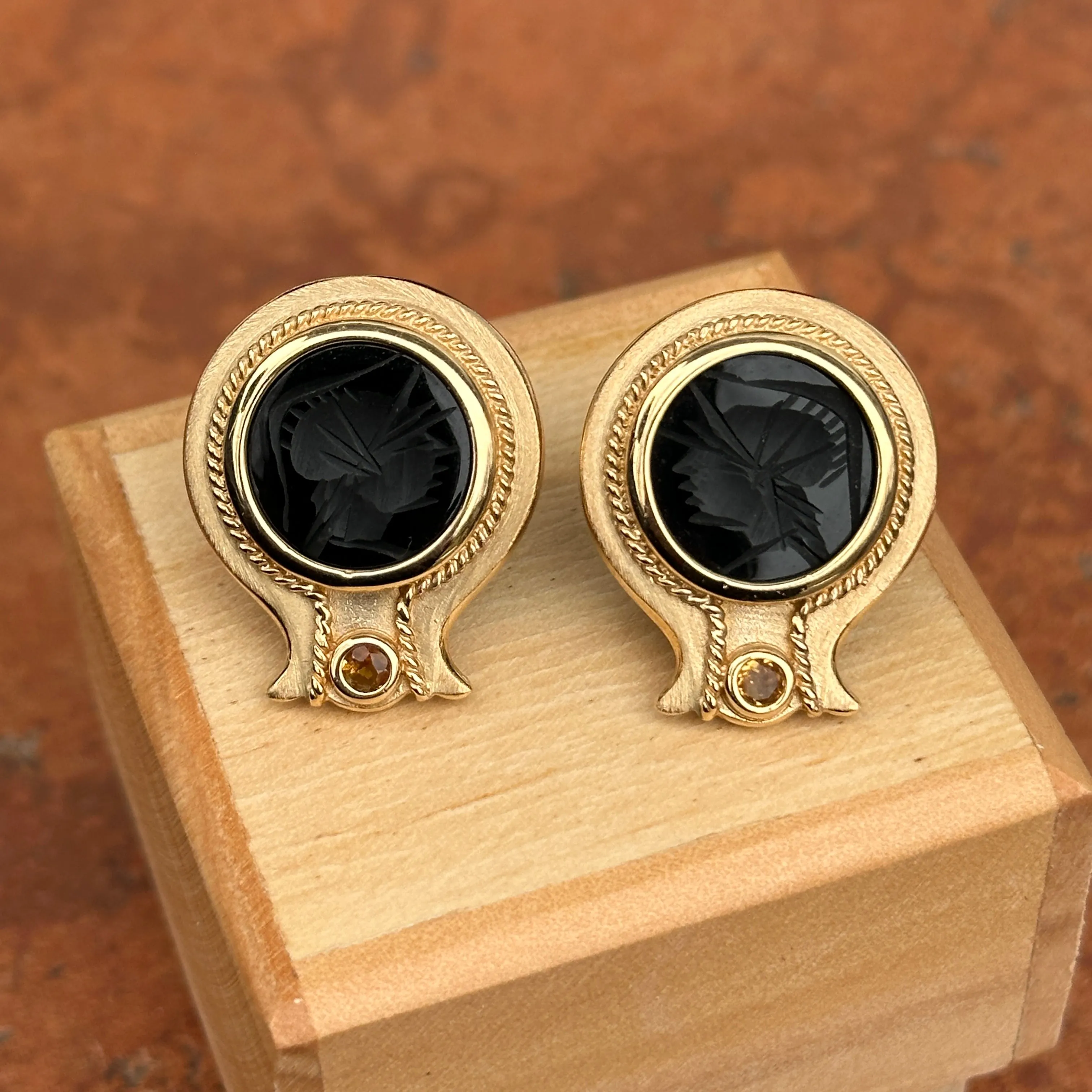 Estate 14KT Yellow Gold Byzantine Black Onyx Intaglio   Citrine Omega Earrings