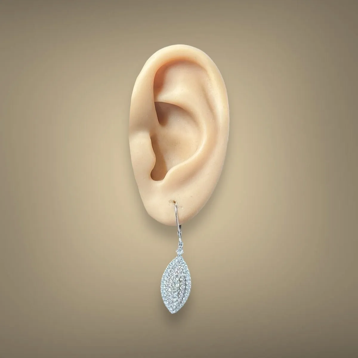 Estate 18K TT Gold 1.47ctw G-J/SI1-2 Diamond Dangle Earrings