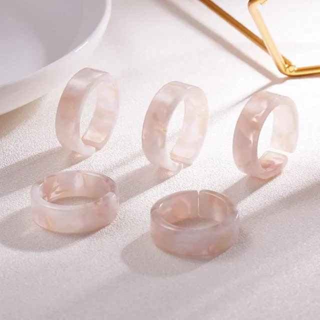 Fashion Colorful Acrylic Resin Geometric Round Transparent Rings Set