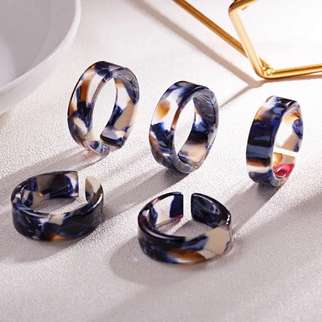 Fashion Colorful Acrylic Resin Geometric Round Transparent Rings Set