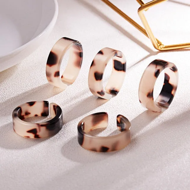Fashion Colorful Acrylic Resin Geometric Round Transparent Rings Set