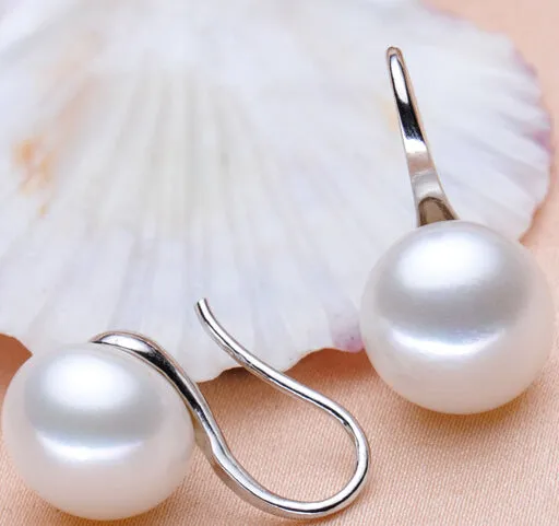 Fashion Pearl Earrings Natural Freshwater Pearl Spoon Earrings