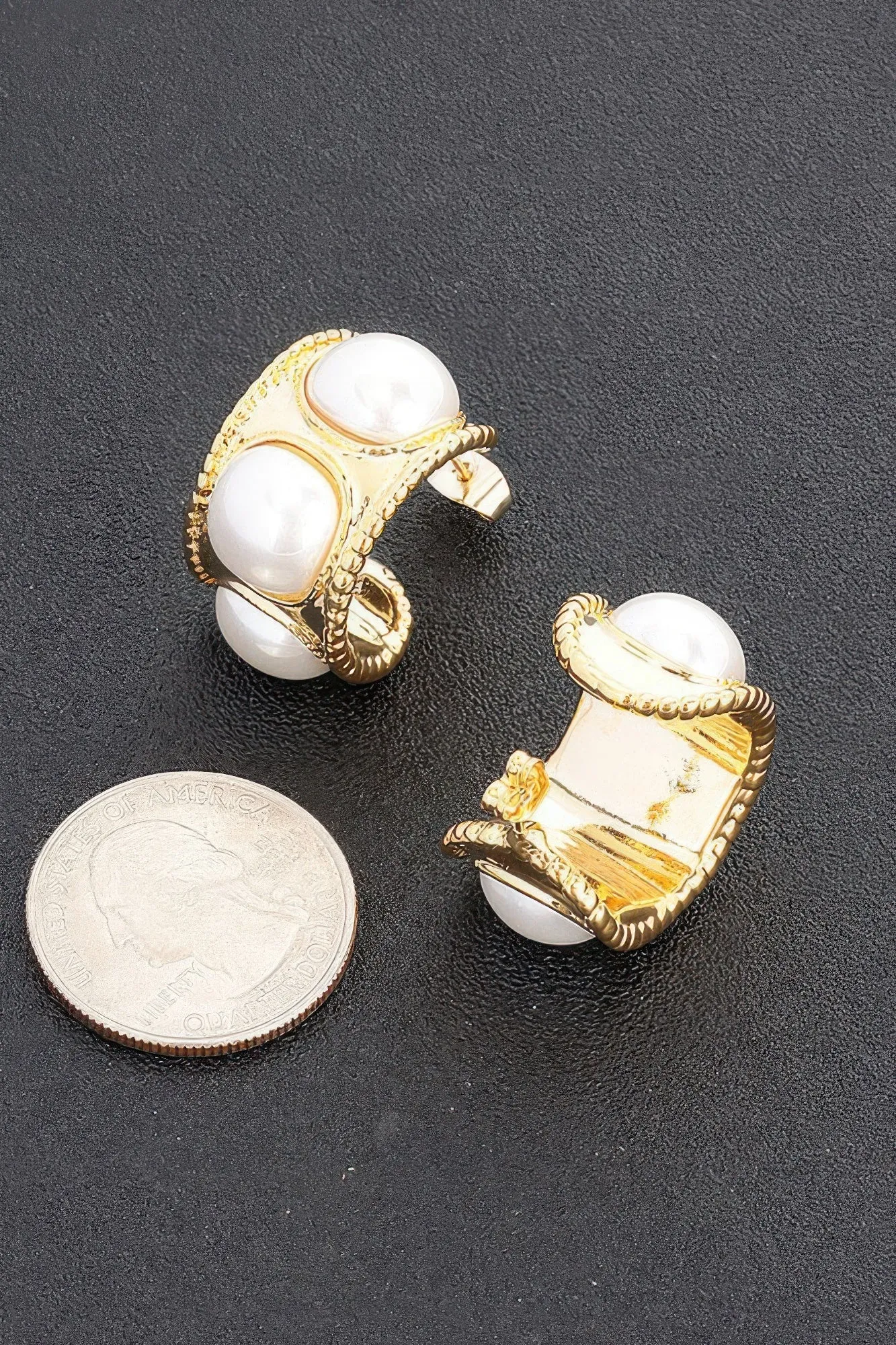 Faux Pearl Metal Mini Hoop Earring