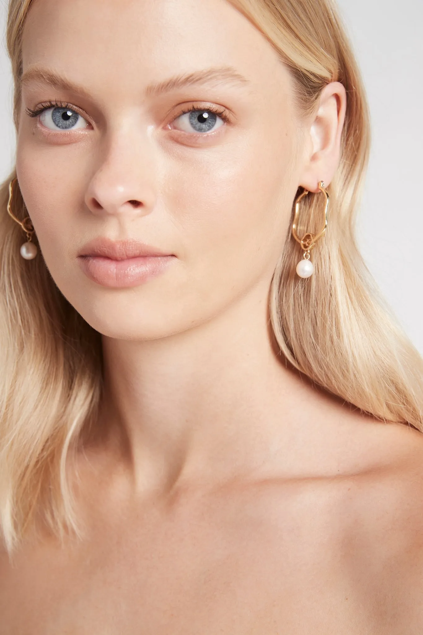 Fleur Pearl Drop Hoop Earring