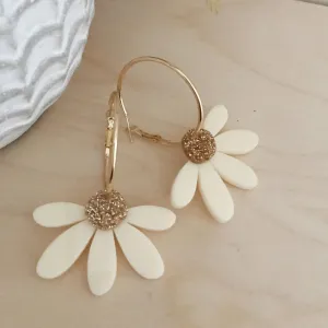 Foxie Collective - Jumbo Daisy Hoop Earrings - Cream   Gold Glitter