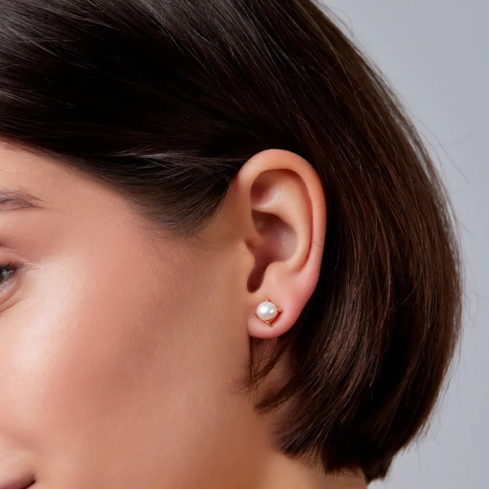 Freshwater Pearl Studs, Gold