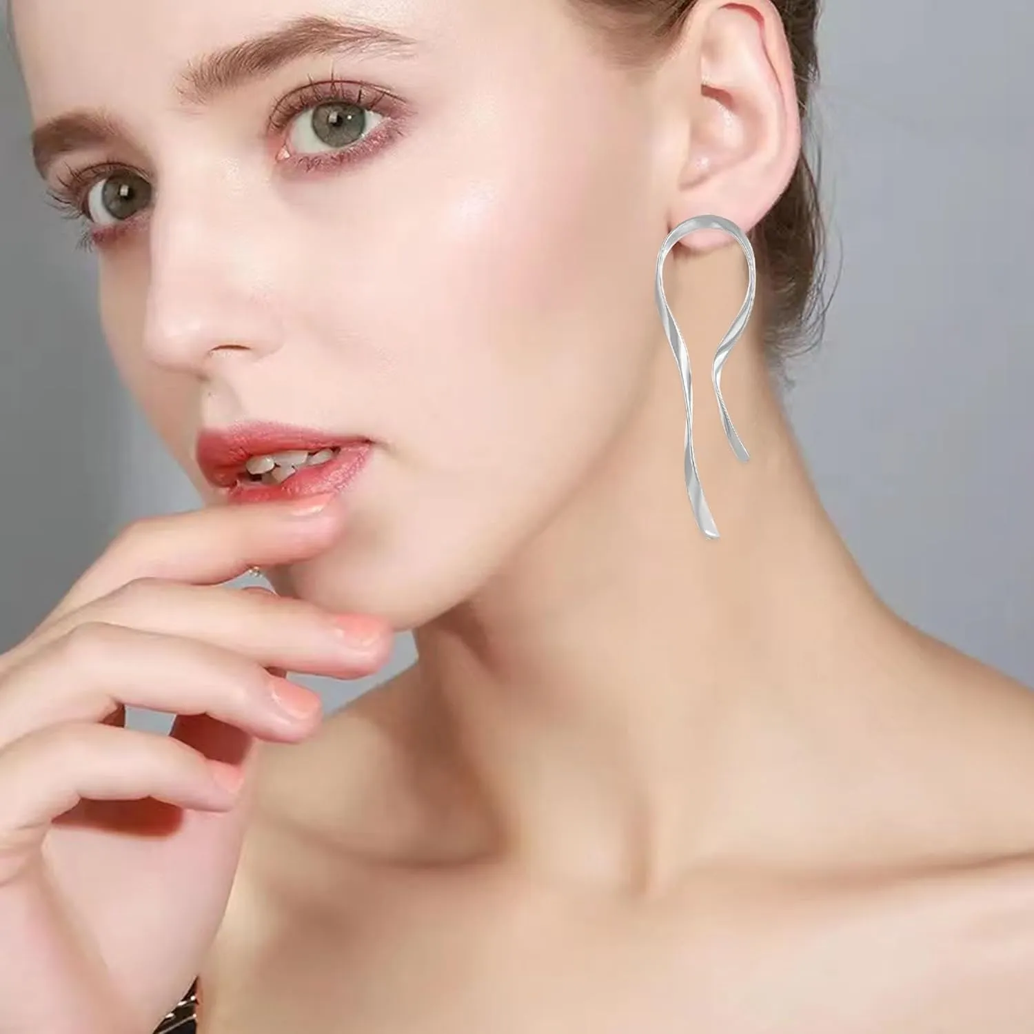 Geometric Irregular Linear Dangle Stud Earrings for Women Minimalist Asymmetrical Wavy Curve Retro Twisted Spiral Statement Earrings Jewelry