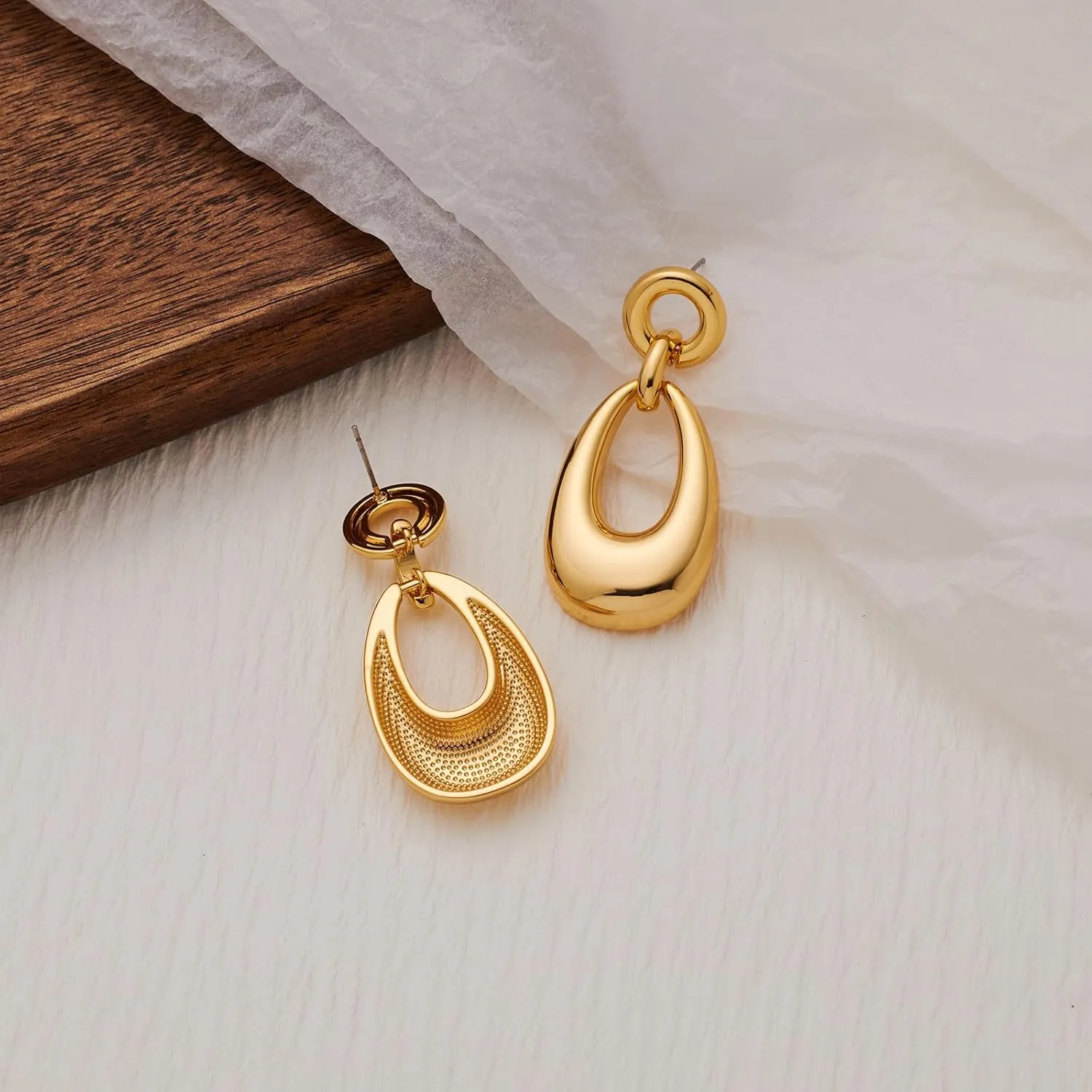 Gold Hoop Dangle Earrings for Women Retro Statement Teardrop Earrings Geometric Drop Dangle Earrings Fashion Jewelry Gifts