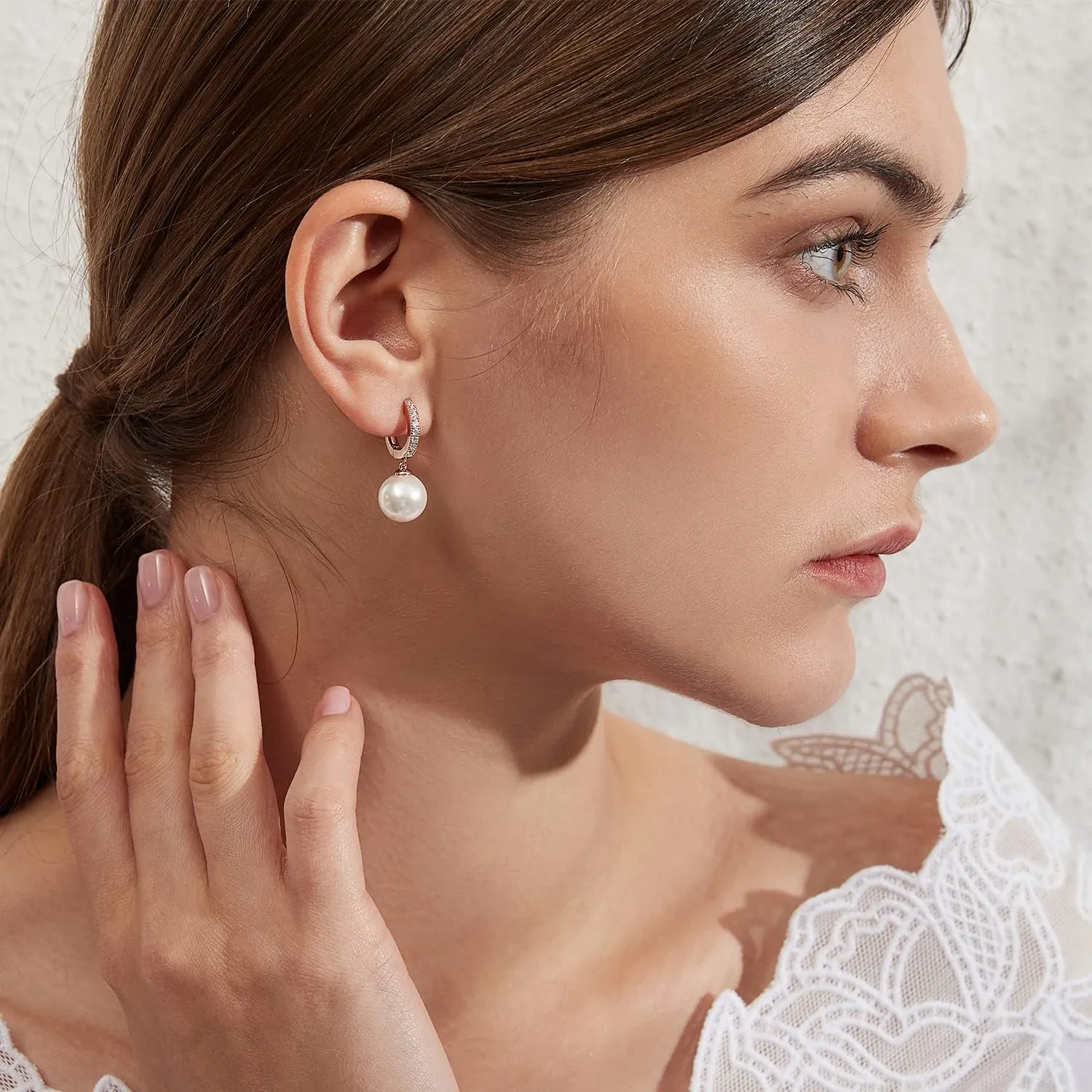 Han han 18K White Gold Plated Pearl Hoop Earrings for Women, 925 Sterling Silver 10MM Pearl Jewelry Gift for Women, White/Black/Yellow Gold/Rose Gold Available