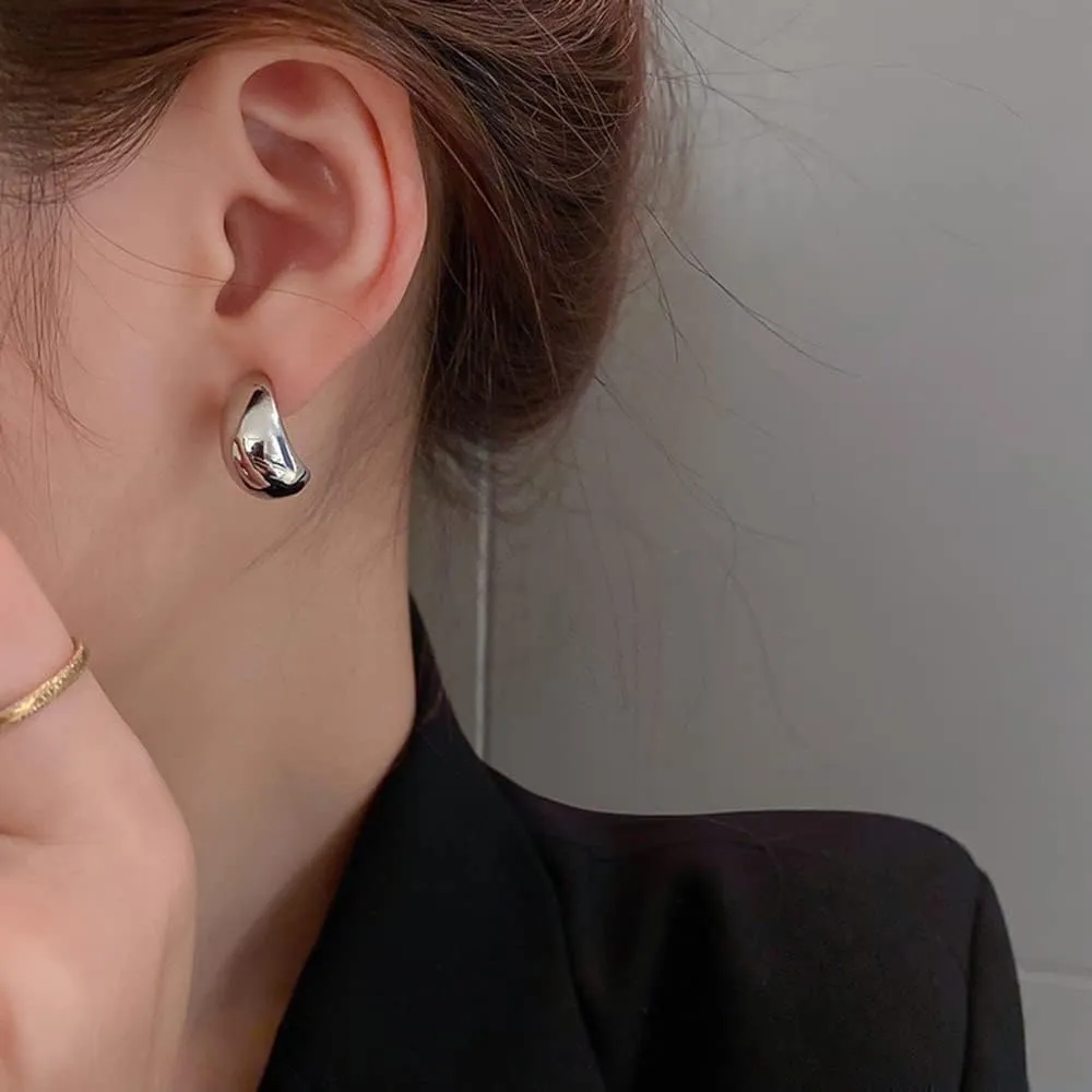 Jumwrit Small Bean Stud Earrings Geometric C Shape Minimalist Earrings for Women（Silver）