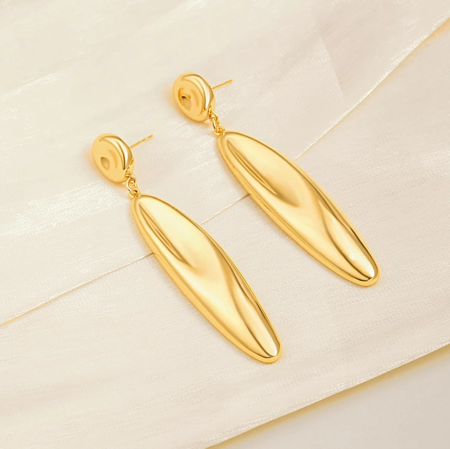 Long Pearl Dangle Earrings for Women 18K Gold Plated Long Dangle Drop Earrings Metal Chain Earrings Wedding Bridesmaid Jewelry