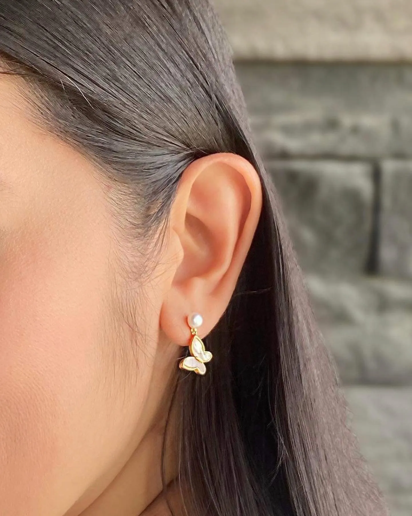 Metamorphosis Pearl Earrings
