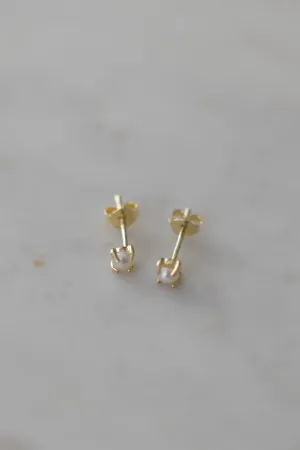 Mini Pearl Stud Earrings Gold