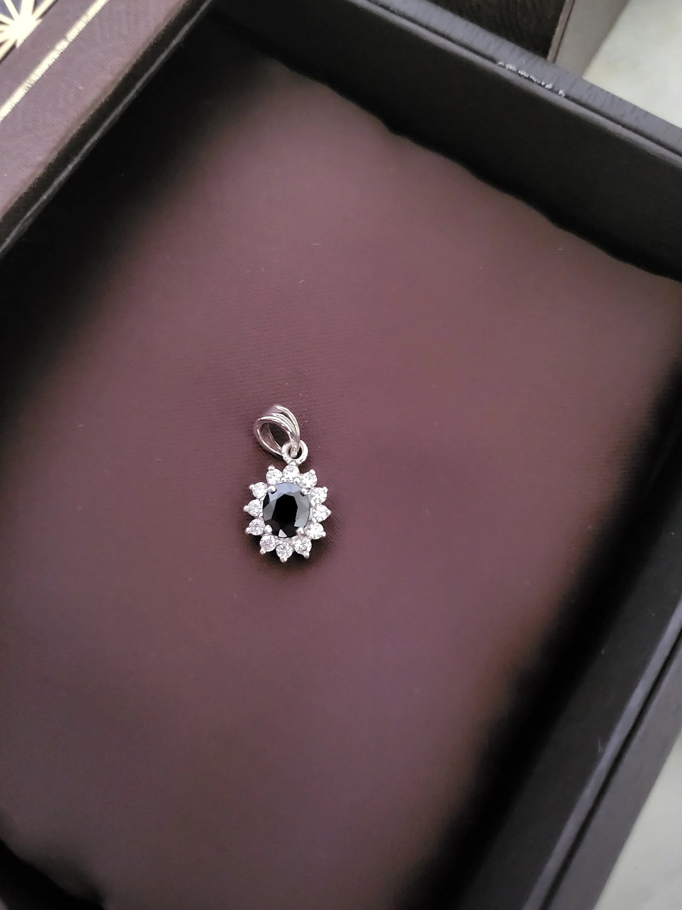Natural Blue Sapphire Rare Gemstone Pendant with Cubic Zirconia Stud Silver Pendant Flower Sunflower shaped