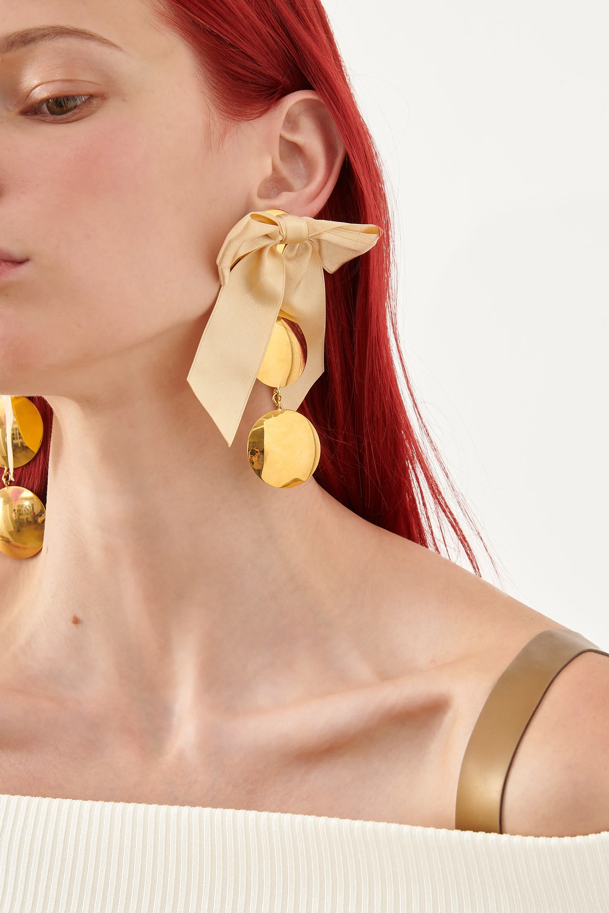 Nuclear Bow Earrings Gold