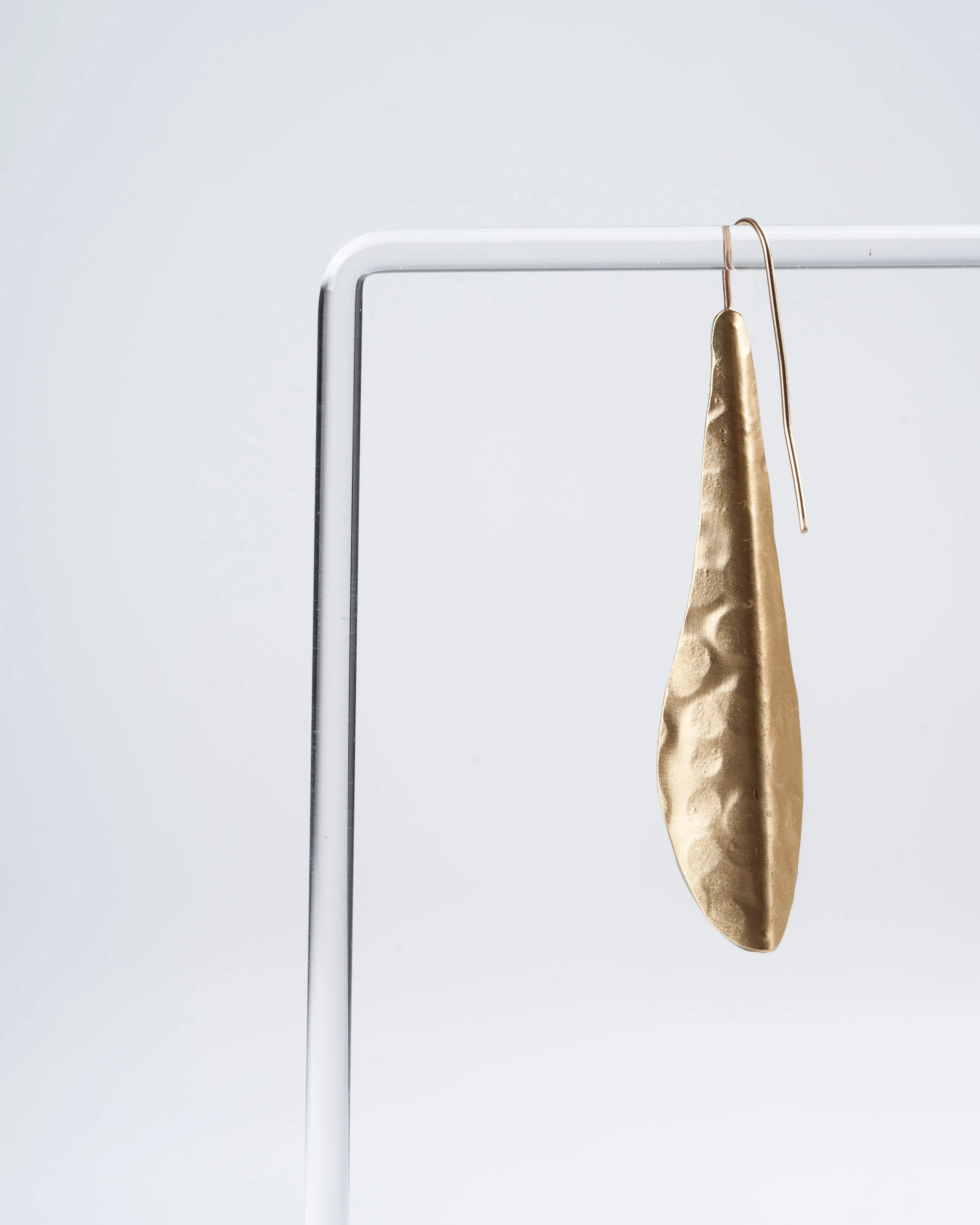 olive leaf clay earring - light blue