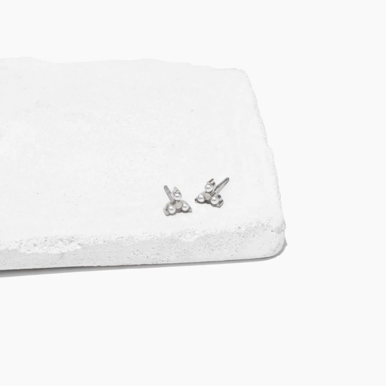 Pearl Astrid Screw Back Stud Earrings